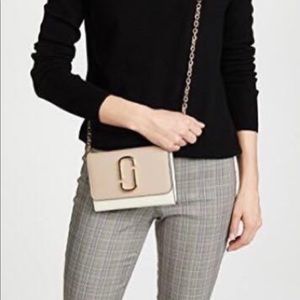 Marc Jacobs Leather Chain wallet purse